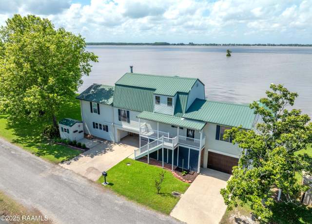 Property at 44640 Lakeside Rd, Gueydan, LA 70542, 3 beds, 3 baths