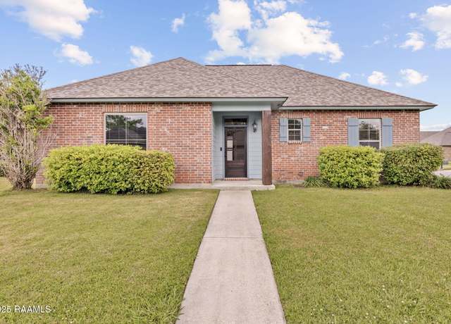 Property at 200 Copper Hill Dr, Youngsville, LA 70592, 3 beds, 2 baths