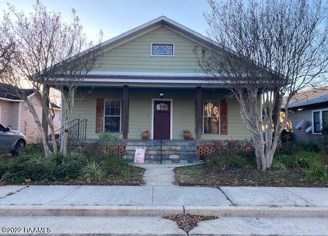 Property at 351 N 2nd St, Eunice, LA 70535, 3 beds, 2 baths