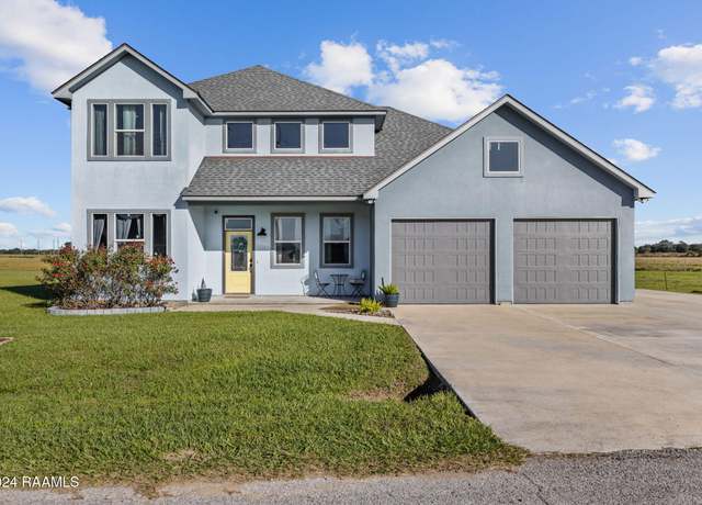 Property at 125 Ollie Dr, Abbeville, LA 70510, 3 beds, 2.5 baths