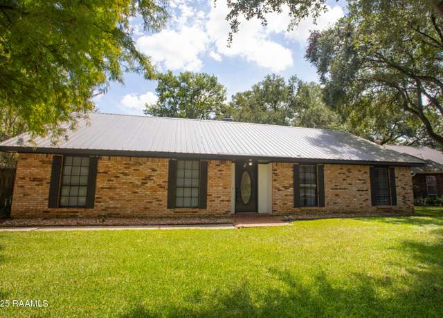 Property at 104 Raphael Dr, Lafayette, LA 70508, 4 beds, 2 baths