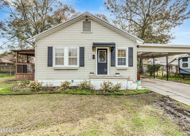 Property at 316 E 10th St, Crowley, LA 70526, 3 beds, 2 baths
