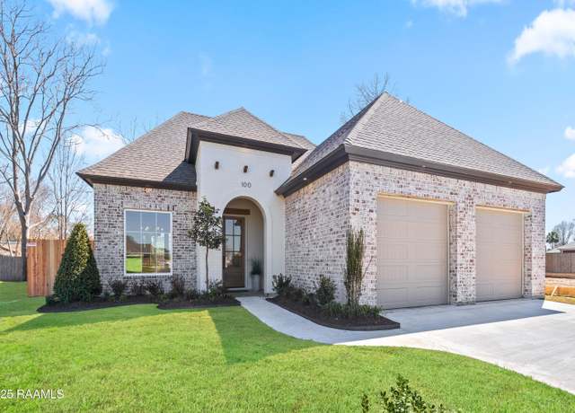 Property at 100 Sanctuary Ln, Lafayette, LA 70503, 3 beds, 2 baths