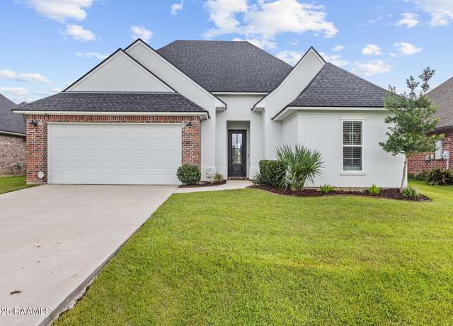 Property at 224 Tall Oaks Ln, Youngsville, LA 70592, 3 beds, 2 baths
