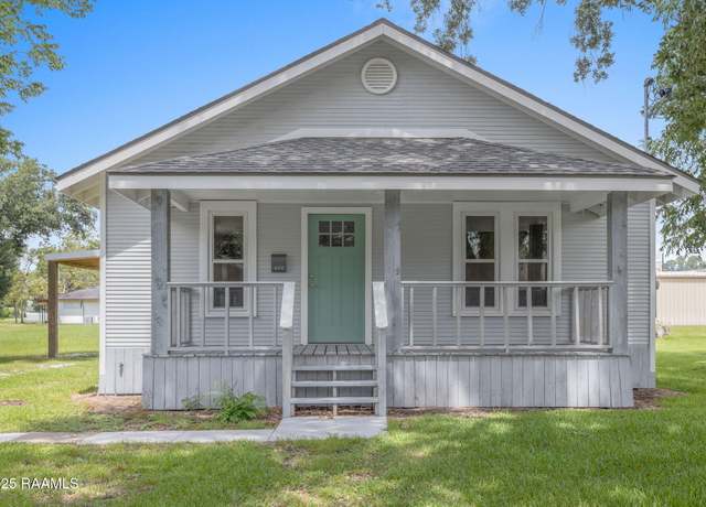 Property at 610 Decker St, Jennings, LA 70546, 3 beds, 2 baths