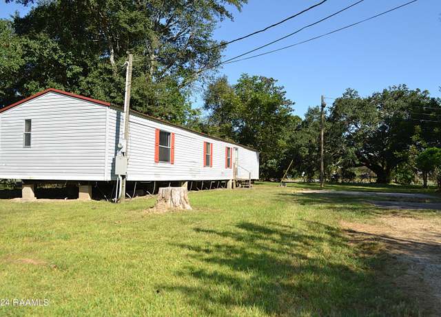Property at 165 Desiree Rd, Opelousas, LA 70570, 3 beds, 2 baths