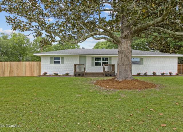 Property at 1013 Young St, Broussard, LA 70518, 3 beds, 2 baths