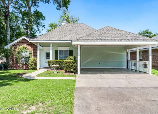 Property at 206 Delcy Dr, Broussard, LA 70518, 3 beds, 2 baths