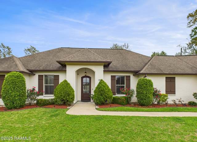 Property at 105 Country Park Dr, Youngsville, LA 70592, 4 beds, 2 baths