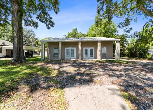 Property at 614 S Main St, Opelousas, LA 70570, 1 bed, 1 bath