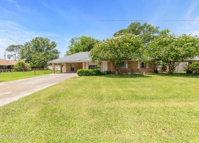 Property at 1628 Edwin Dr, Rayne, LA 70578, 3 beds, 2 baths