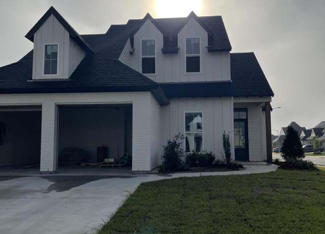 Property at 100 Prague Ave, Youngsville, LA 70592, 4 beds, 3 baths