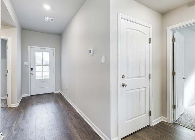 Property at 344 Crowne Parc Dr, Opelousas, LA 70570, 4 beds, 2 baths