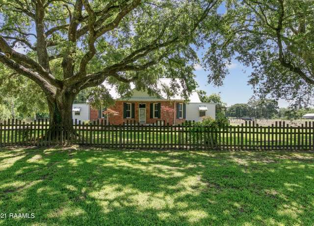 Property at 4961 Verot School Rd, Youngsville, LA 70592, 4 beds, 3 baths