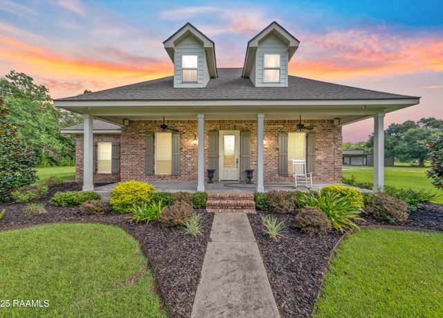 Property at 2024 Ridge Rd, Duson, LA 70529, 3 beds, 2.5 baths