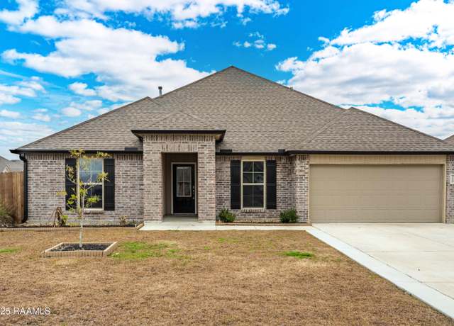 Property at 3220 Ivy Lake Dr, Maurice, LA 70555, 5 beds, 3 baths