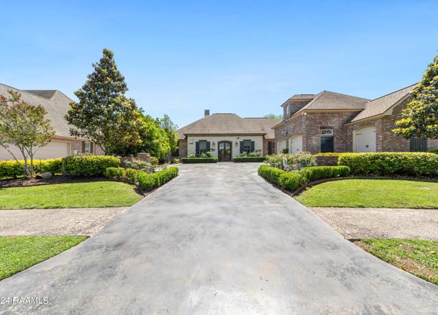 Property at 105 Shinnecock Hills Dr, Broussard, LA 70518, 4 beds, 3.5 baths