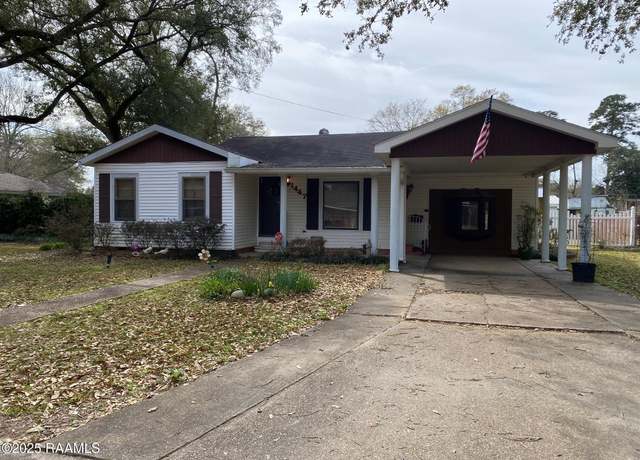 Property at 1447 Nile St, Eunice, LA 70535, 3 beds, 1.5 baths