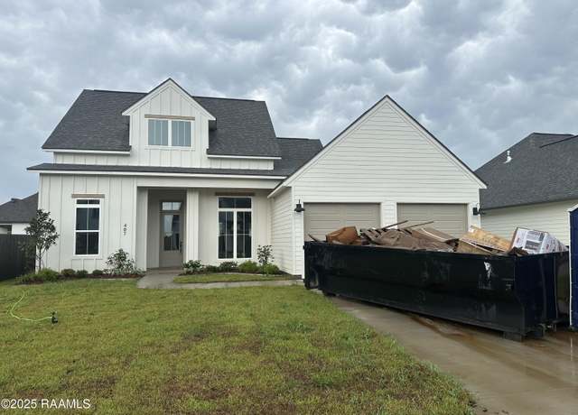Property at 407 Sunshine Rise Dr, Broussard, LA 70518, 4 beds, 3 baths