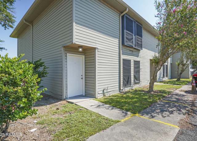 Property at 155 High Meadows Blvd #165, Lafayette, LA 70507, 2 beds, 1.5 baths