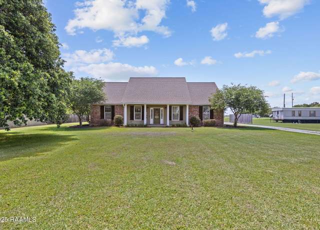 Property at 14638 N La Hwy 82, Abbeville, LA 70510, 3 beds, 2.5 baths