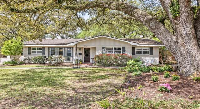 Photo of 114 Colonial Dr, Lafayette, LA 70506