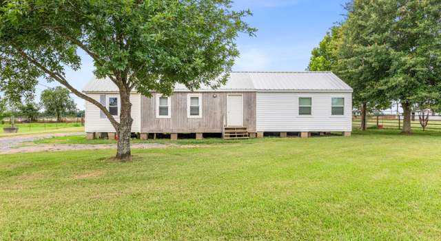 Photo of 134 Greenway Dr, Church Point, LA 70525
