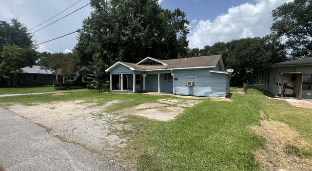 Photo of 2304 3rd St, Jeanerette, LA 70544