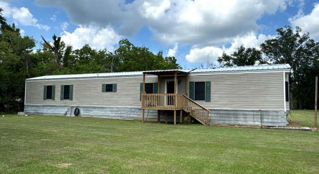 Photo of 1036 Pointe Claire Dr, Saint Martinville, LA 70582