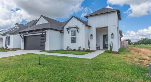Photo of 200 Sunshine Rise Dr, Broussard, LA 70518