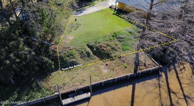 Photo of 100 Riverfront Ln, Lafayette, LA 70508