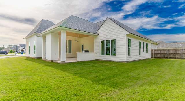 Photo of 101 Cypress Wood Ln, Youngsville, LA 70592