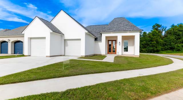Photo of 101 Cypress Wood Ln, Youngsville, LA 70592