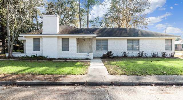 Photo of 227 W Tennis St, Opelousas, LA 70570