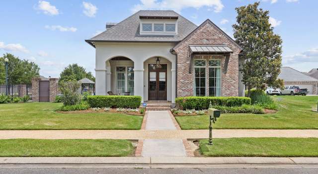 Photo of 301 Gleneagles Cir, Broussard, LA 70518
