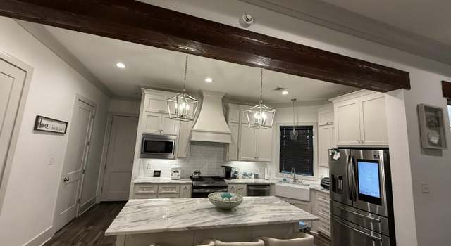 Photo of 416 Last Quarter Dr, Youngsville, LA 70592