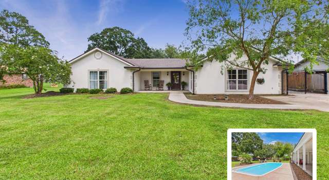 Photo of 143 Plantation Dr, New Iberia, LA 70563