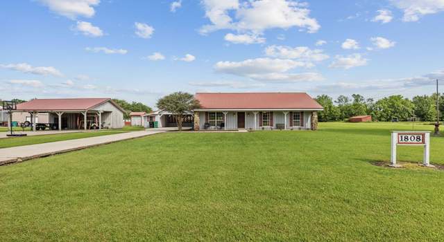 Photo of 1808 Morgan St, Jeanerette, LA 70544