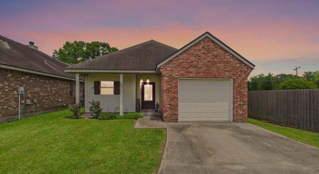 Photo of 111 Belcourt Dr, Lafayette, LA 70507