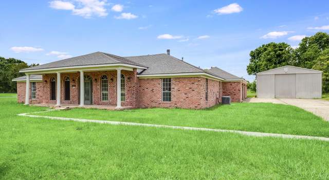 Photo of 421 Plantation Rd, Opelousas, LA 70570