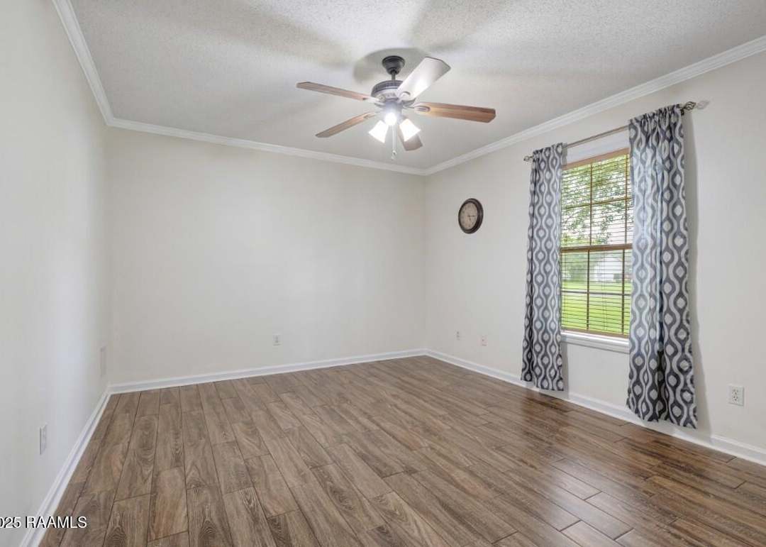 510 Acorn Dr, Lafayette, LA 70507