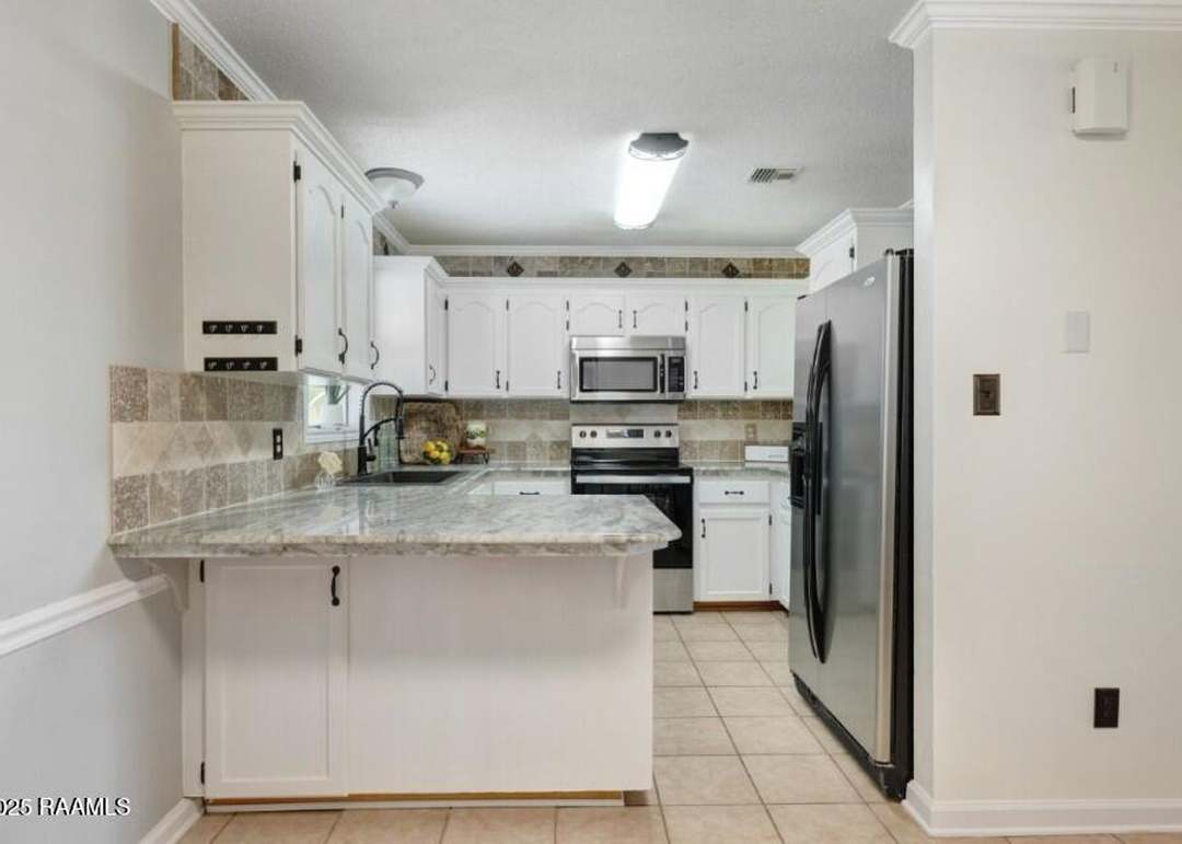 510 Acorn Dr, Lafayette, LA 70507