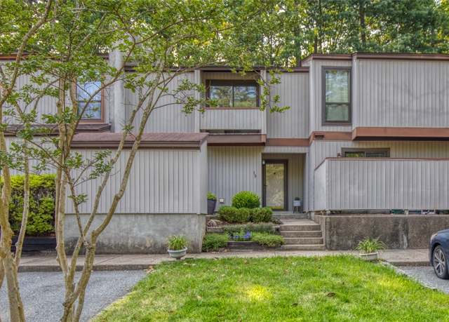 Property at 10 Spring West, Williamsburg, VA 23188, 3 beds, 2.5 baths