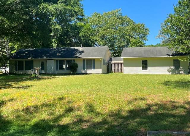 Property at 5 Landing Cir, Williamsburg, VA, 3 beds, 2 baths