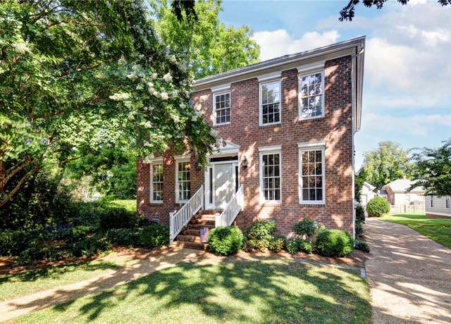 Property at 212 Smith St, Yorktown, VA 23690, 4 beds, 3 baths
