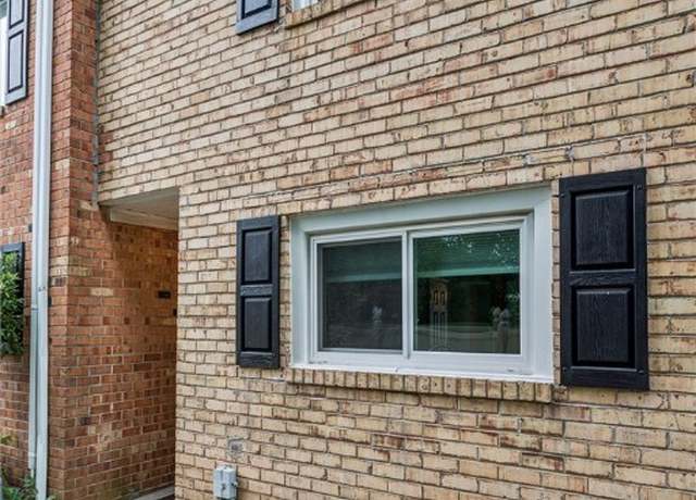 Property at 1120 Hillside Ave, Norfolk, VA 23503, 4 beds, 2.5 baths