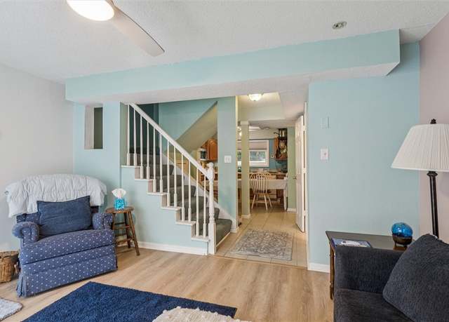 Property at 1120 Hillside Ave, Norfolk, VA 23503, 4 beds, 2.5 baths
