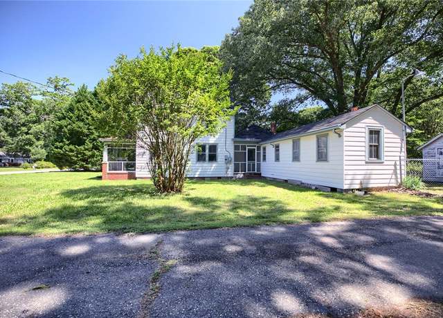 Property at 708 Calthrop Neck Rd, Yorktown, VA 23693, 3 beds, 1 bath