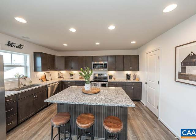 Property at 160 Rebecca Ct, Stuarts Draft, VA 24477, 4 beds, 2.5 baths