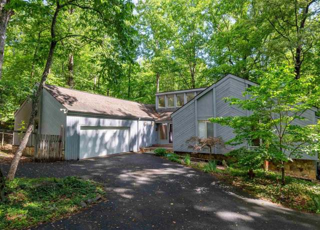 Property at 50 Lynnwood Ln, Charlottesville, VA 22901, 5 beds, 3.5 baths